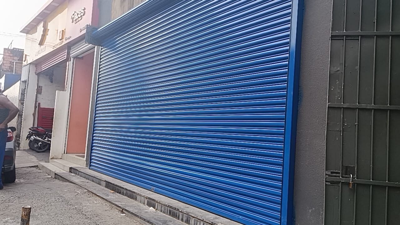 Fachada comercial em Lauro de Freitas